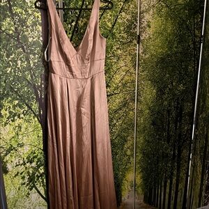 Chic Backless Satin Dress in Tan